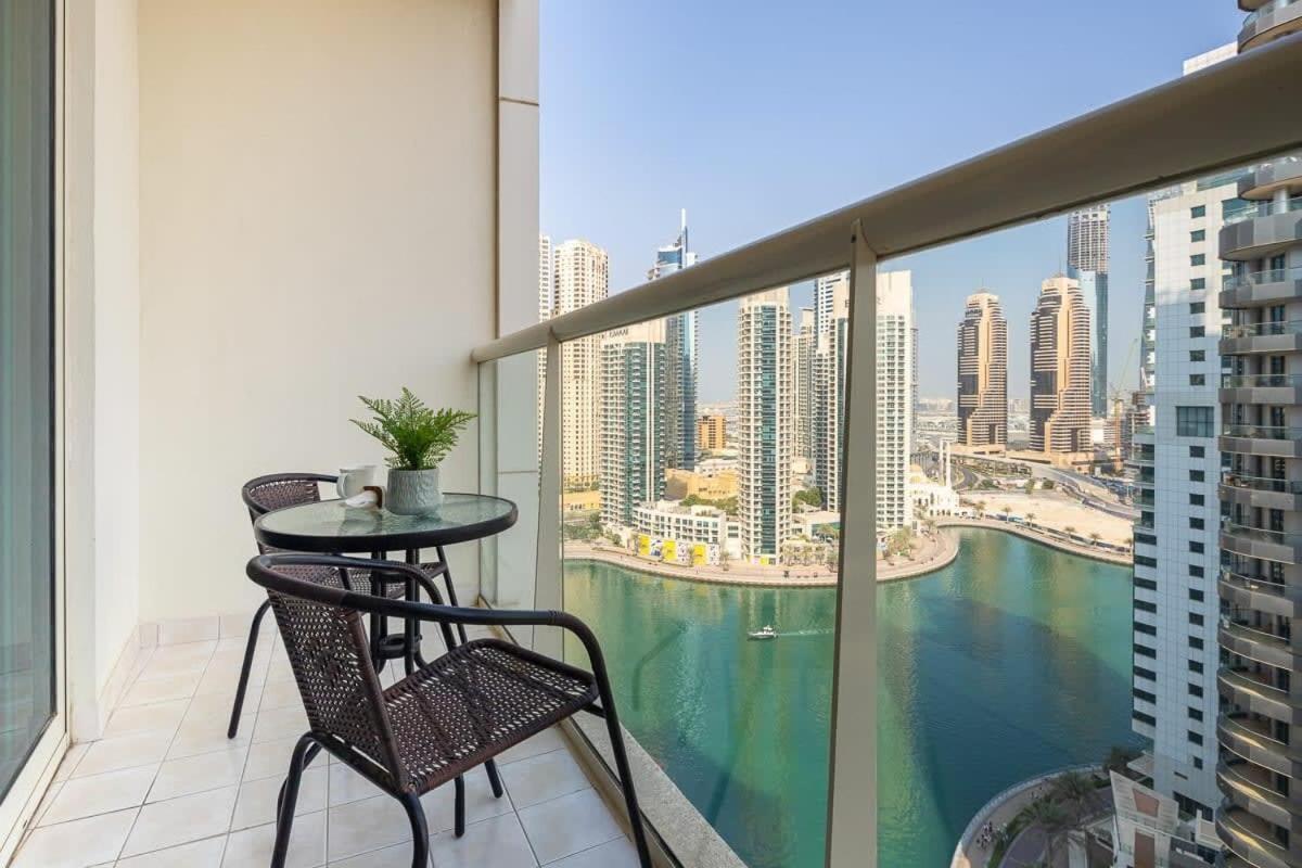 Frank Porter - Marina Views T1 Dubai
